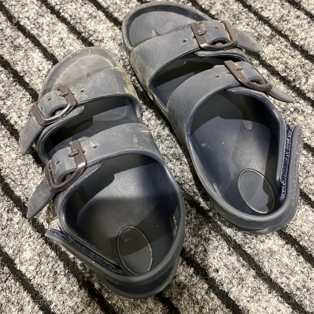 Boys sandals